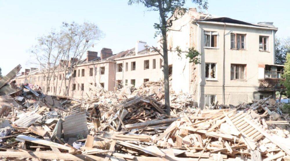 Разбор завалов двух домов в Харькове: всего жертв 17, раненых более 40