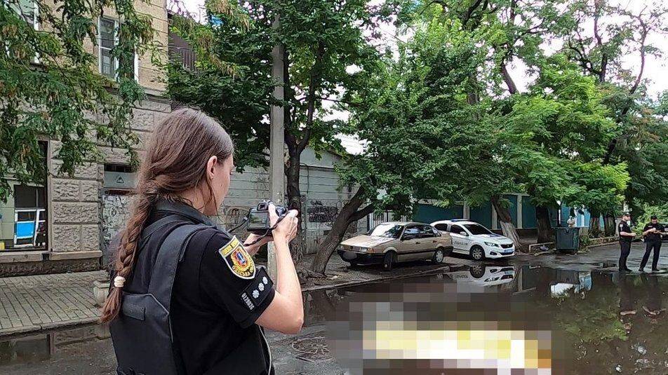 Одессит убил знакомого и выбросился из окна сам | Новости Одессы