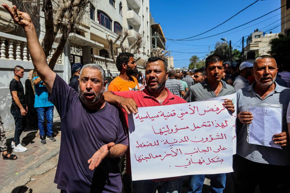 «Новая политика» в действии: Ганц увеличил квоту на въезд палестинских рабочих из Газы