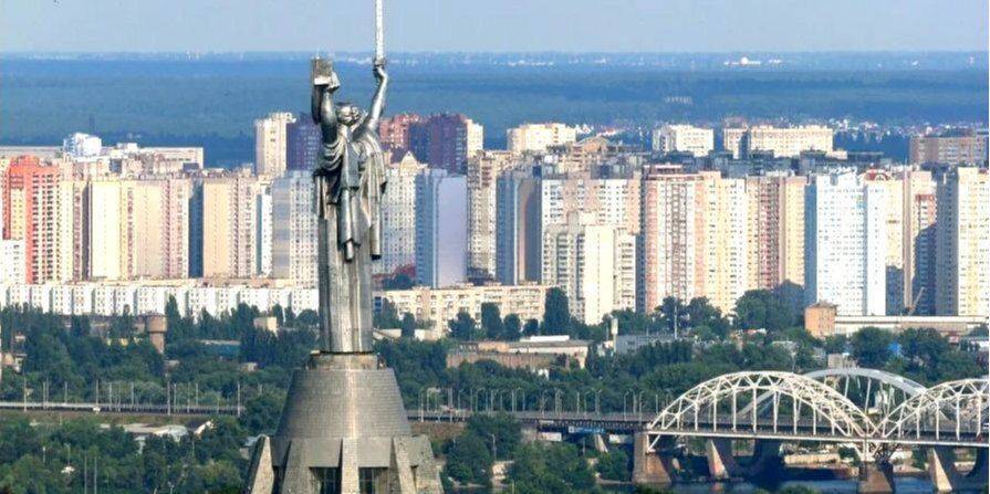 Киевлян призвали ограничить пребывание на улице из-за «ухудшения качества воздуха»