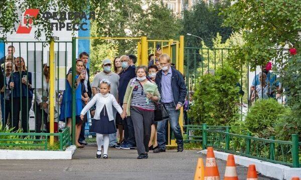 Родителям школьников хотят выплатить по 21 850 рублей к 1 сентября