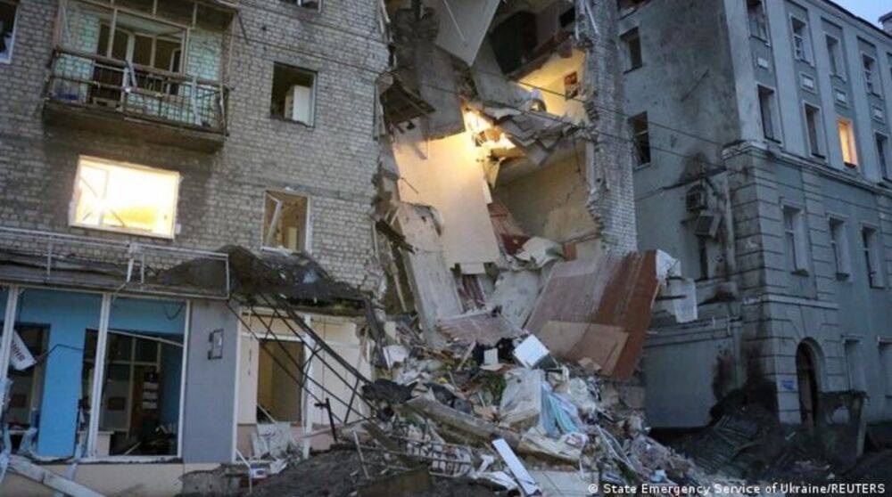 Российские оккупанты снова обстреливают Харьков, есть прилеты ракет