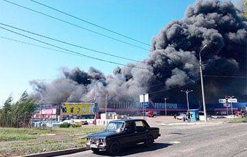 В оккупированном Донецке бушует мощный пожар