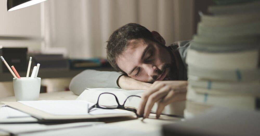 Недостаток сна делает людей более эгоистичными, - ученые