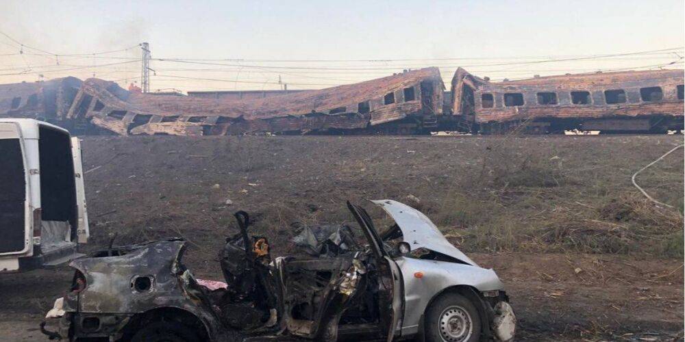 Ракетные удары России по Чаплино: загорелись пять пассажирских вагонов, число жертв возросло