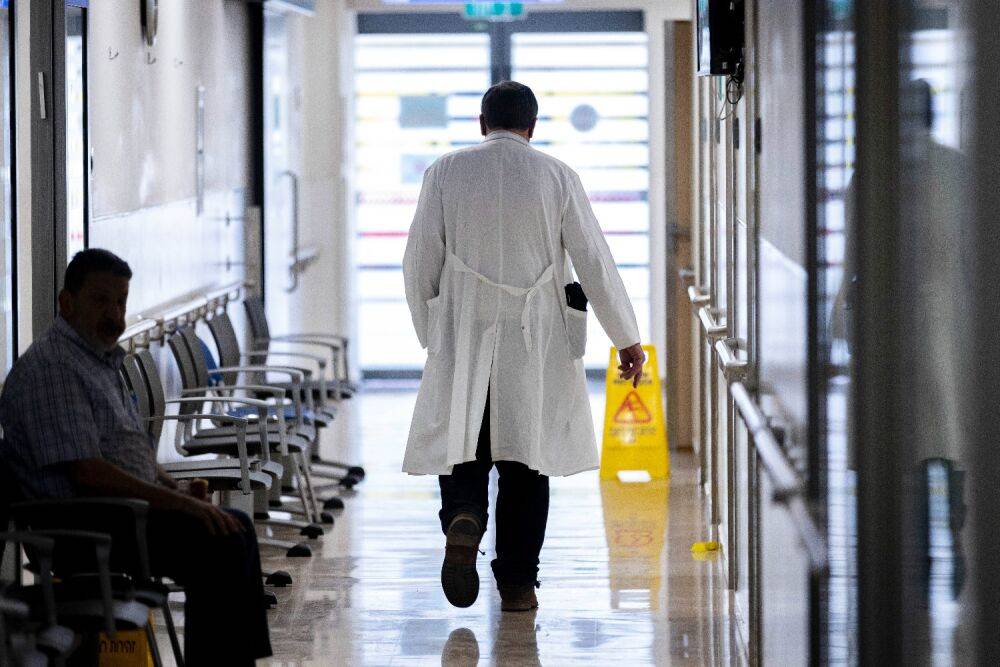 200 врачей-интернов подают заявления об увольнении из больниц Израиля