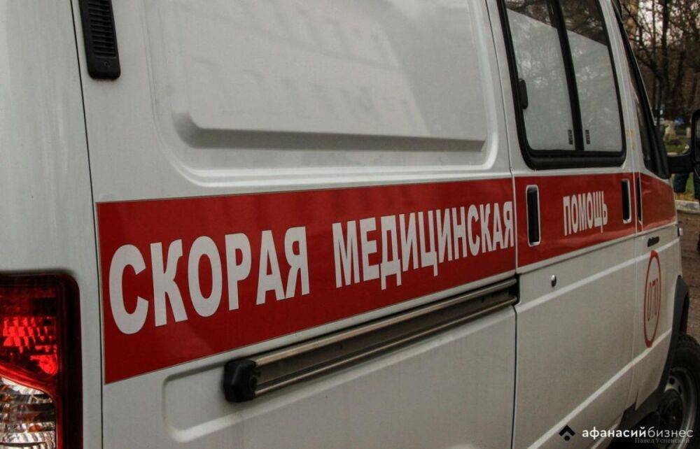 Выпавший с четвертого этажа больницы житель Тверской области не получил переломов