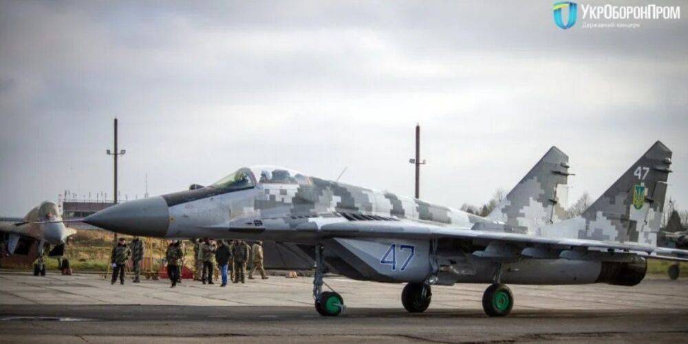 «Адаптировали под истребители». Воздушные силы подтвердили, что украинские пилоты используют ракеты HARM на МиГ-29