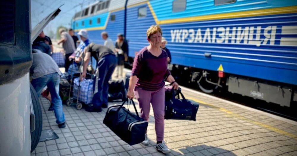 Не только на Донбассе: обязательную эвакуацию могут провести еще в трех областях (видео)