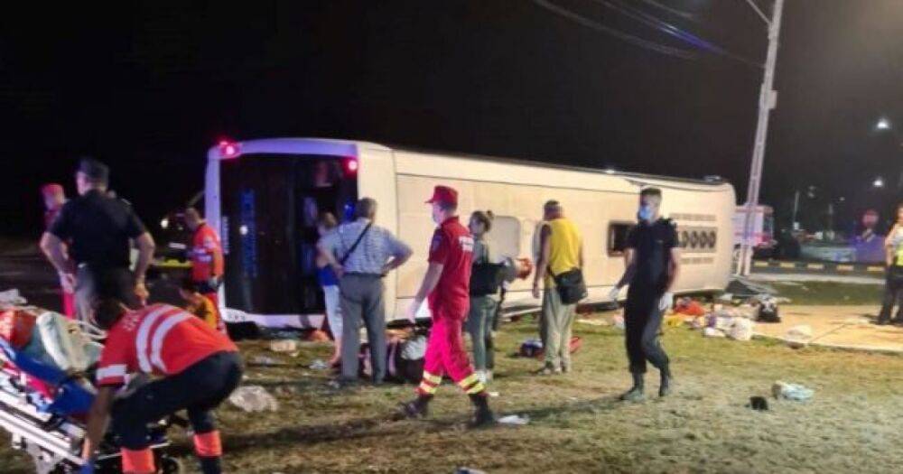 В Румынии автобус с украинцами попал в ДТП: десятки пострадавших