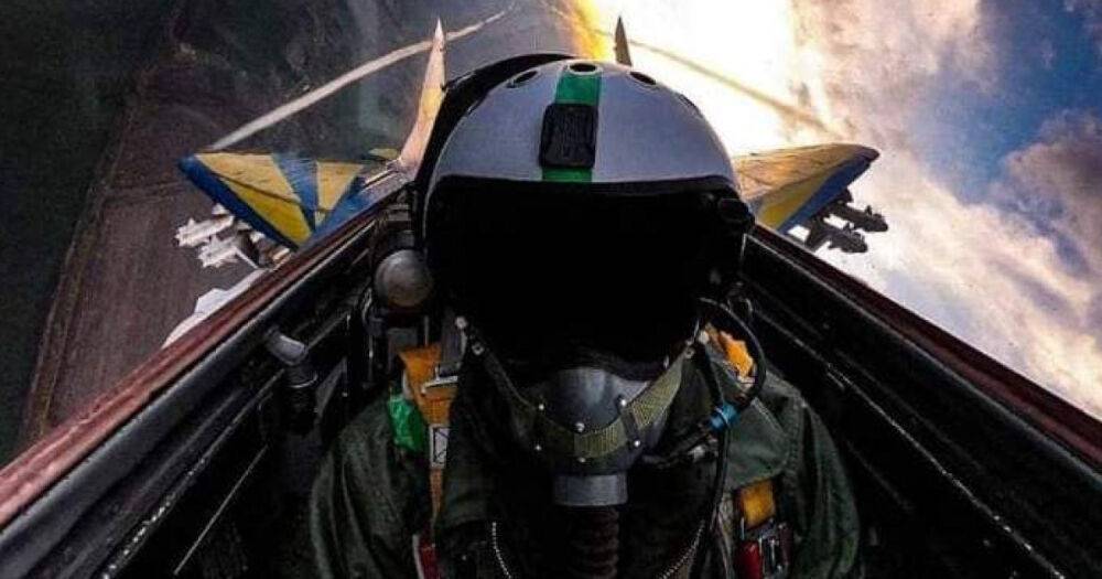 "Свобода побеждает всегда": Зеленский поздравил украинских пилотов с профессиональным праздником