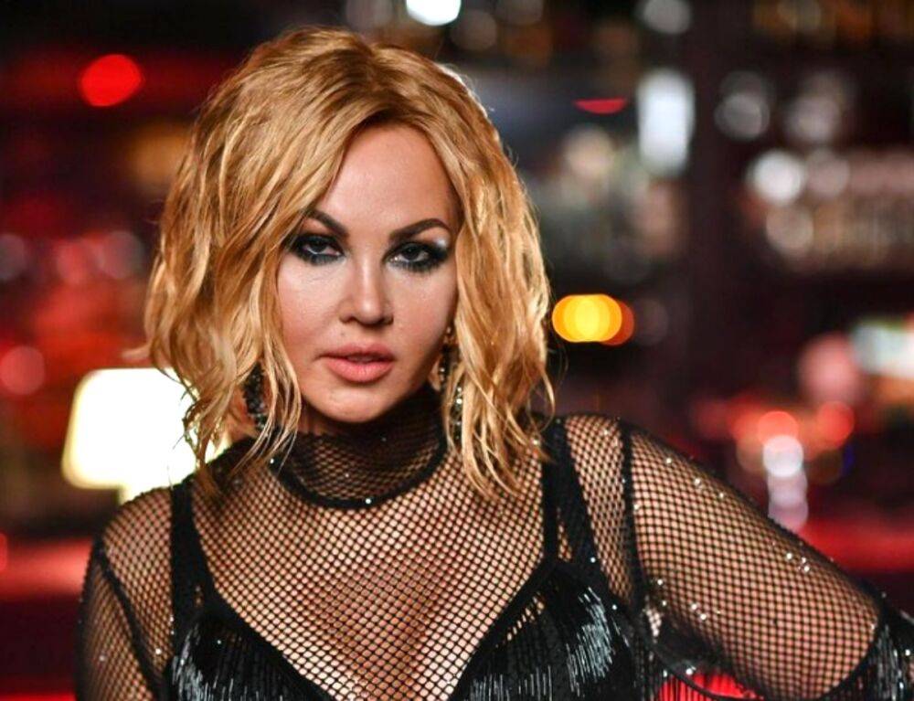 Самая богатая певица Украины покрасовалась перед украинцами с новой песней: "Потому что это модно"