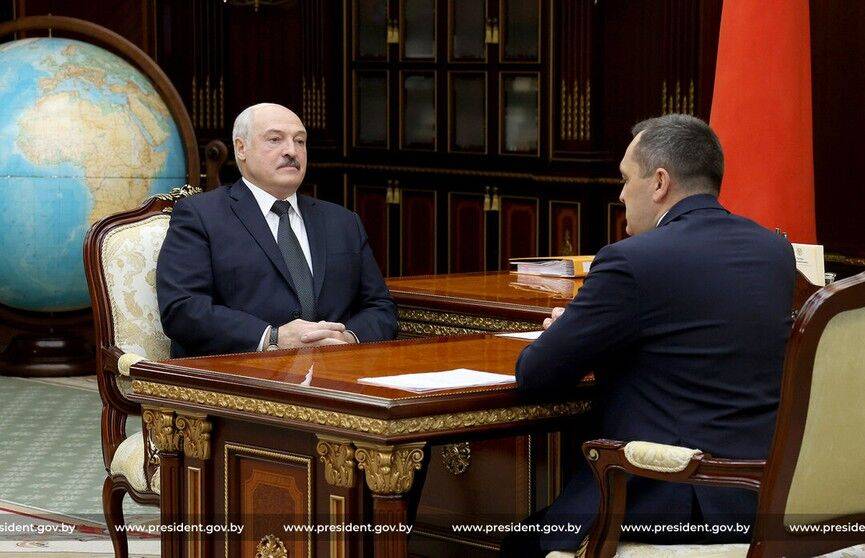 Лукашенко: У нас достаточно зерна, чтобы людей обеспечить, скотину накормить и небольшой резерв иметь