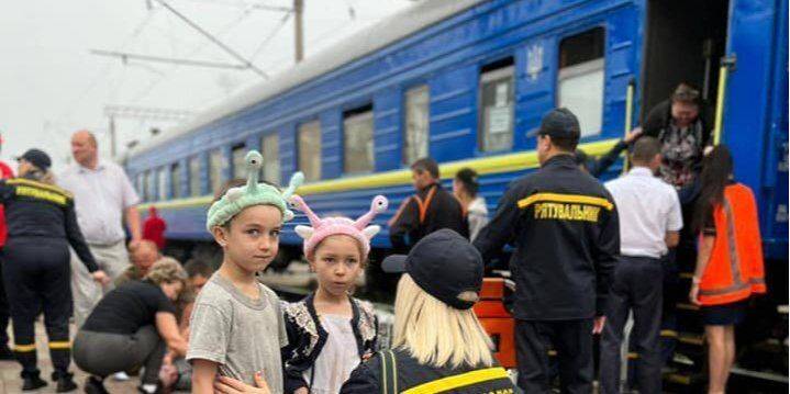 Эвакуация из Донецкой области: Укрзалізниця назначила один эвакуационный поезд на 3 августа