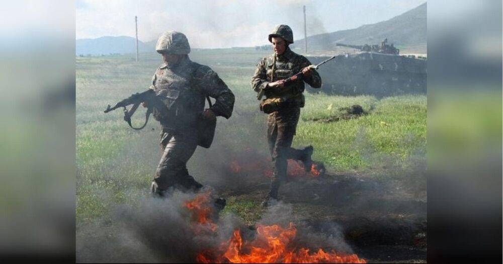 У Нагірному Карабаху знову стріляють: Азербайджан розпочав спецоперацію