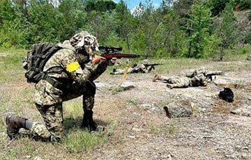 Украинские войска прорвали линию фронта на нескольких участках и развивают наступление вглубь