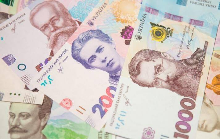 Украинские беженцы могут обменять гривны в банке Польши только до 10 сентября