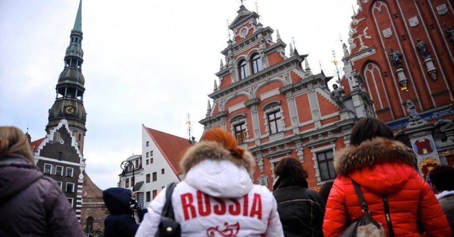 Пять стран ЕС назвали российских туристов угрозой общественной безопасности