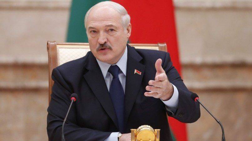 Лукашенко признался, что уже "наелся" президентством