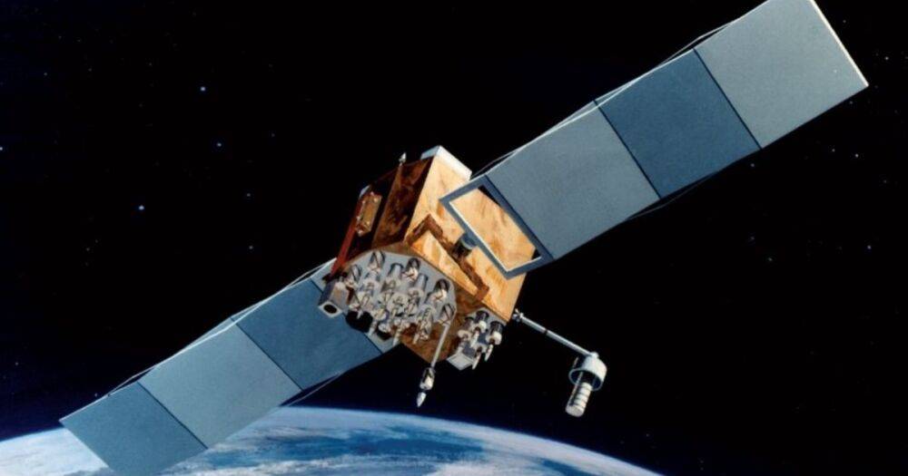 Россия шпионит в космосе за спутником-разведчиком США: что известно