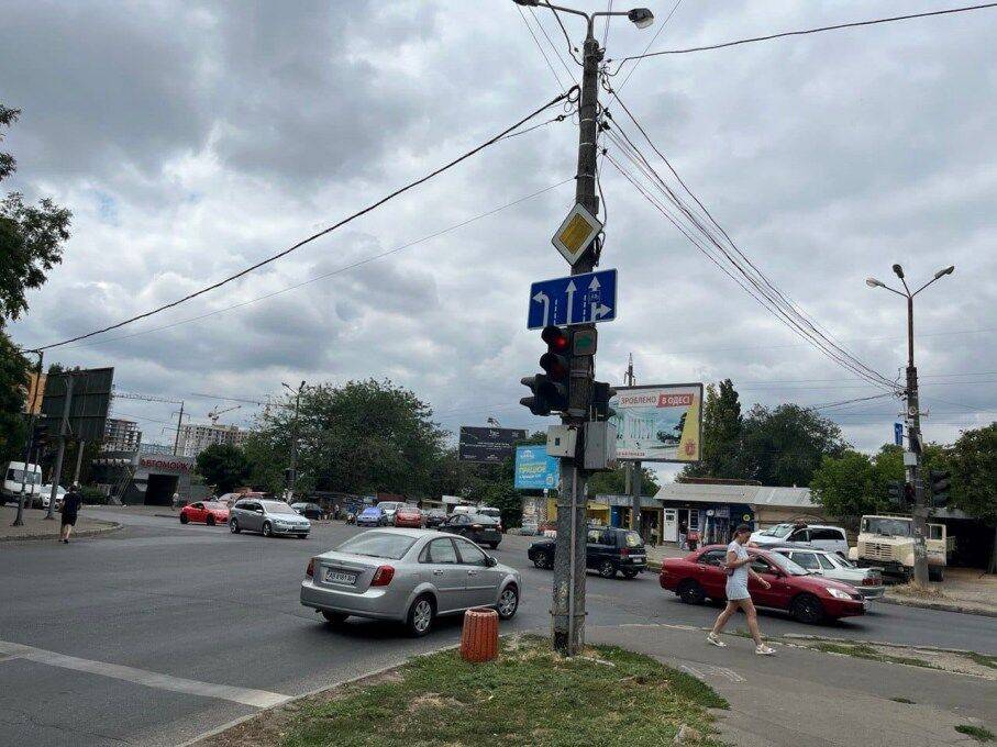 В Одессе установили необычный дорожный знак – где и что означает? (фото)