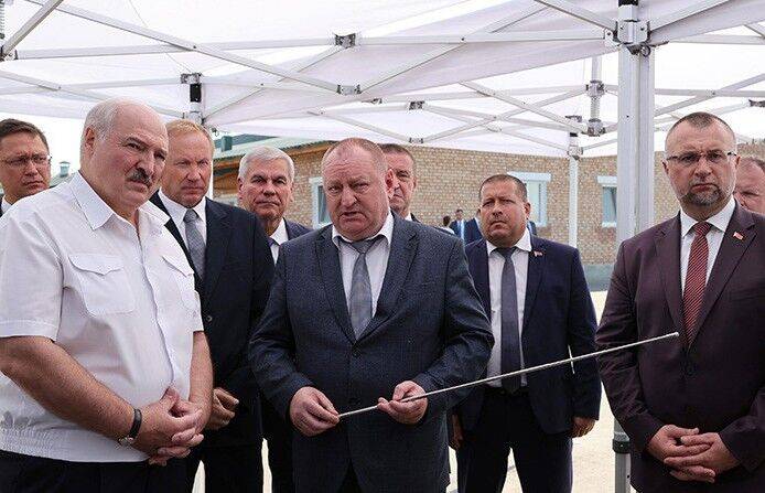 Лукашенко посещает Поставский район
