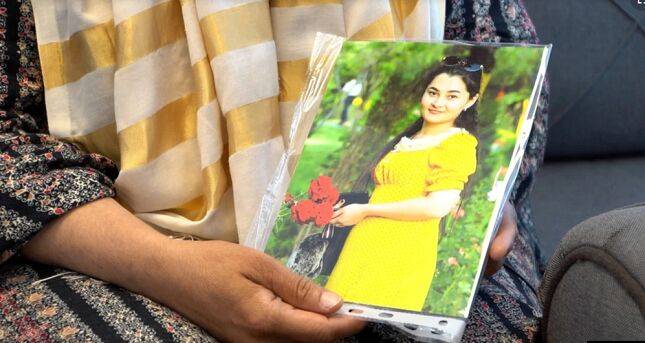"Мою дочь изнасиловали и убили". Родные требуют повторного расследования смерти 28-летней Розии