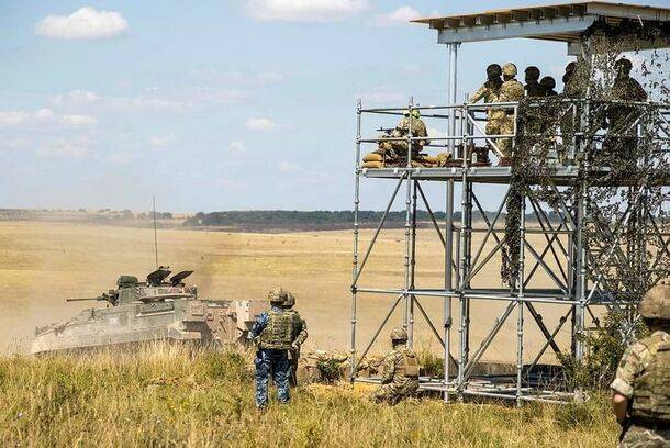 Британская разведка: РФ массово перебрасывают войска на юг Украины, начинается новая фаза войны