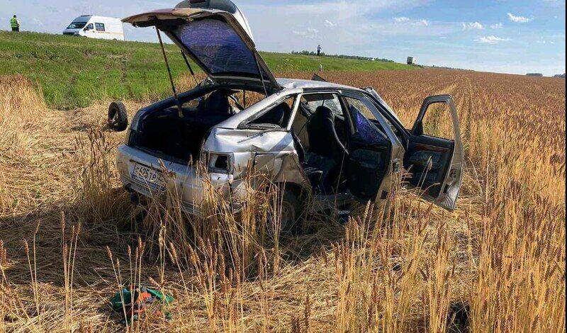 В Тюменской области в ДТП погиб водитель, влетевший в фуры