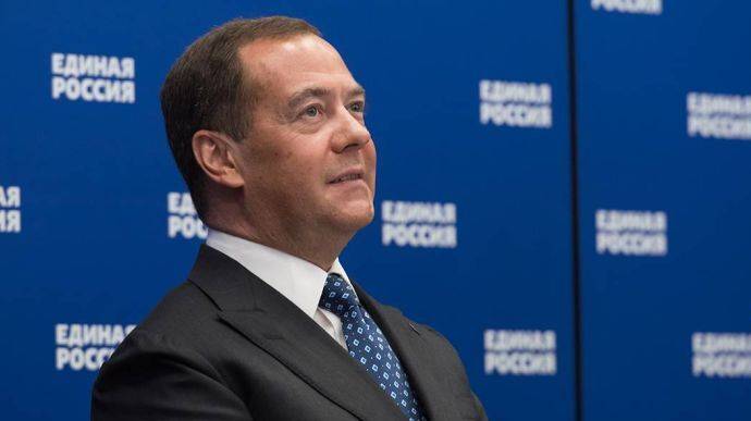 Медведев вспомнил, как "принуждал Грузию к миру", будучи президентом России