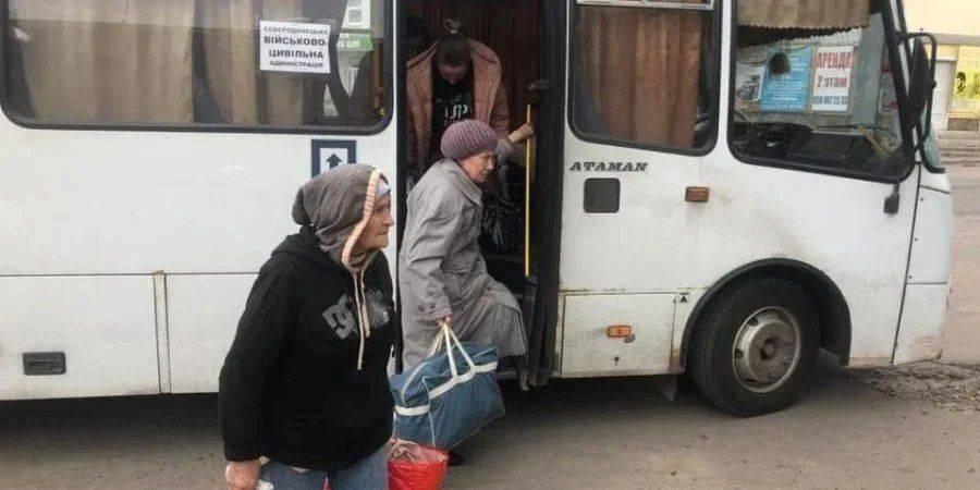 В Запорожской области россияне обстреляли эвакуационный автобус