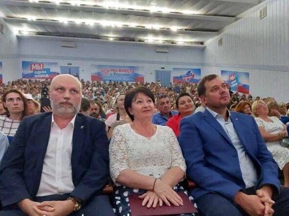 Коллаборанты завезли в оккупированный Мелитополь 700 человек для "массовки", чтобы объявить о подготовке к псевдореферендуму – мэр