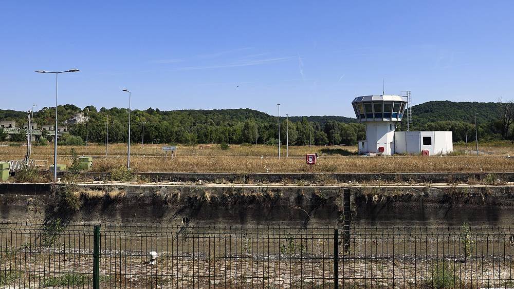 Во Франции АЭС разрешено сбрасывать неохлаждённую воду в реки