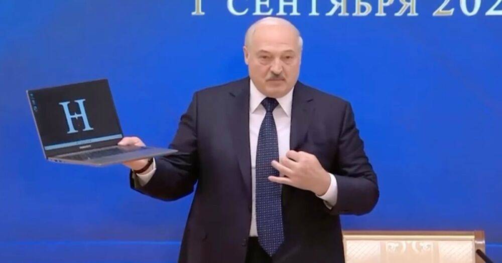Лукашенко показал "первый белорусский компьютер". 90% комплектующих — иностранные (видео)