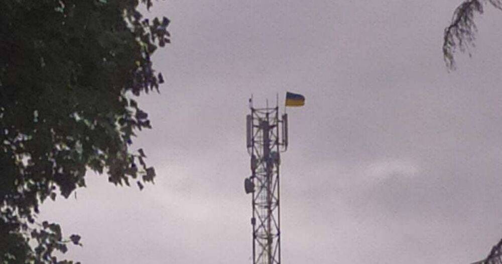 В селе Куземовка на Луганщине поднят украинский флаг, — Гайдай (ФОТО)
