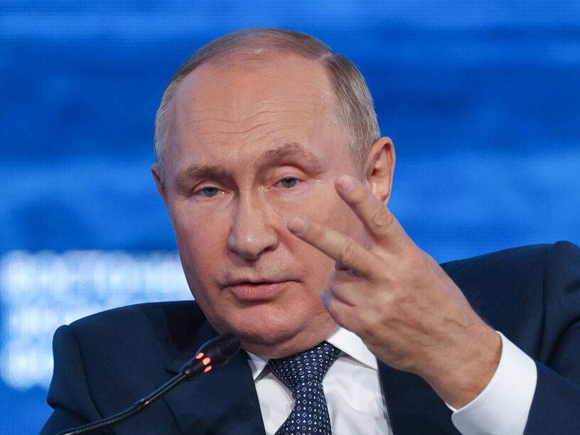 Путин приказал олигархам и госучреждениям создавать ЧВК для "нового этапа" войны – Грозев