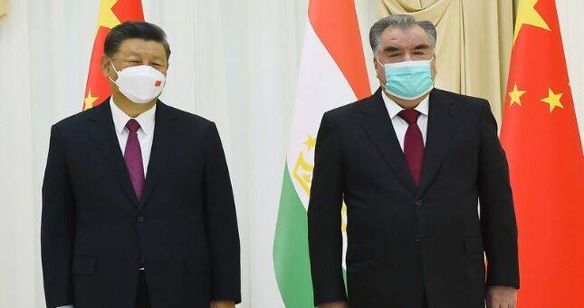 Таджикистан и Китай подписали в Самарканде три новых документа о сотрудничестве