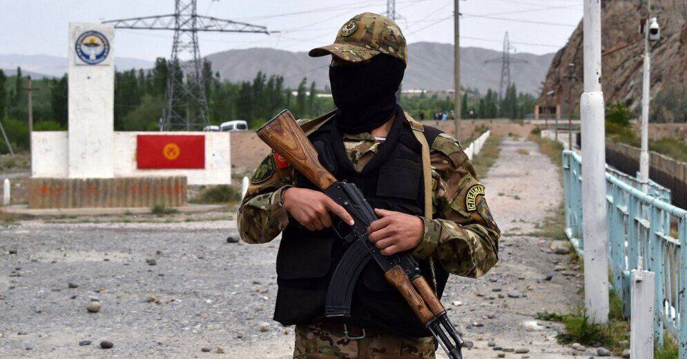 Боевые действия на границе Кыргызстана и Таджикистана: стороны обвиняют друг друга