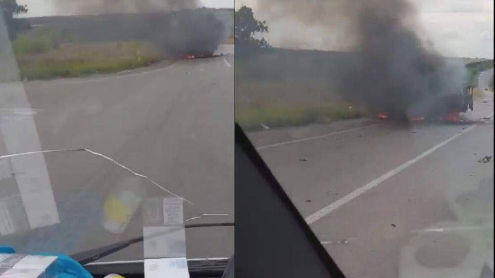 На пункте пропуска в Васильевке гражданская машина взорвалась на мине оккупантов: видео с места