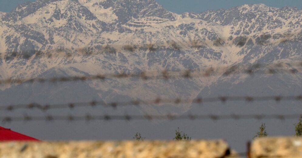 Боевые действия на границе Кыргызстана и Таджикистана: договоренности о прекращении огня нарушены