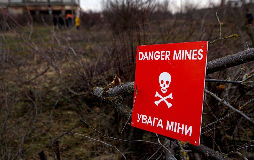 В Харьковской области шесть человек подорвались на минах