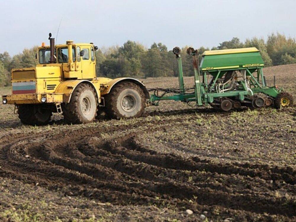 «Известия»: Российские аграрии предупредили о рисках для урожая из-за новых квот