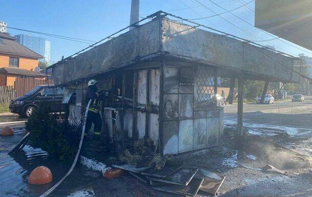 В Киеве произошел пожар на АЗС