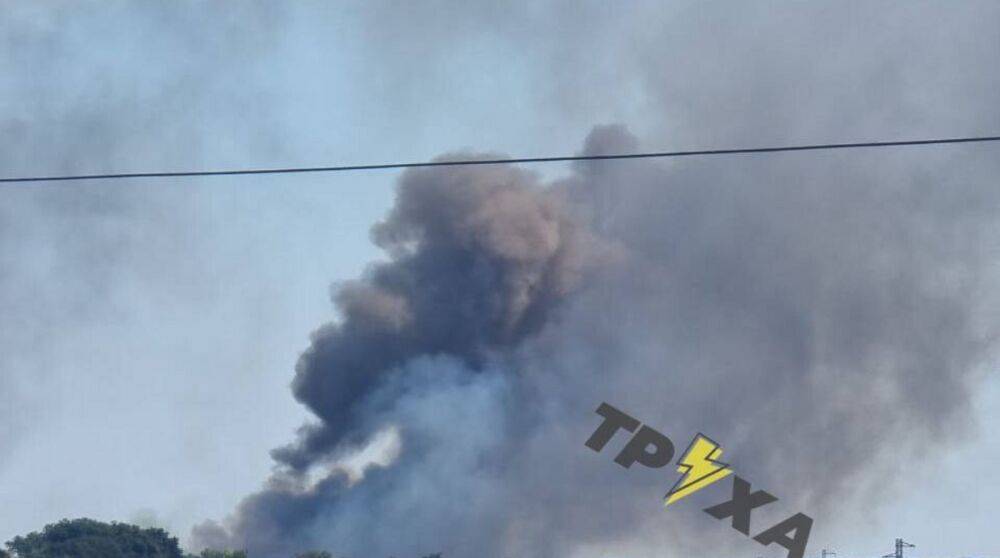 В Херсоне опять взрывы: сообщают о дыме возле Антоновского моста