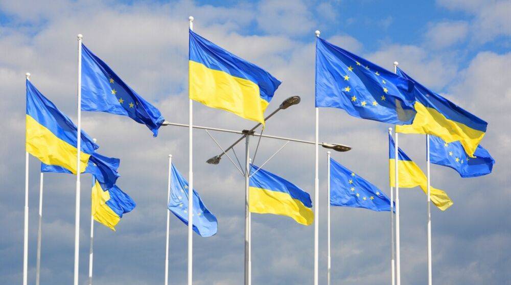 ЕС на следующей неделе намерен выделить Украине 5 млрд евро – Bloomberg