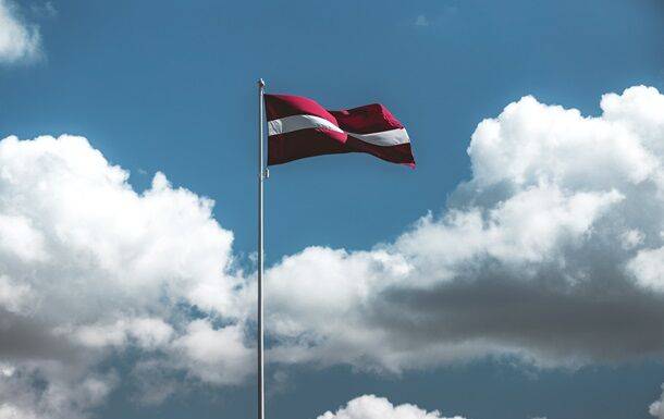 Латвия призвала дать Украине больше оружия