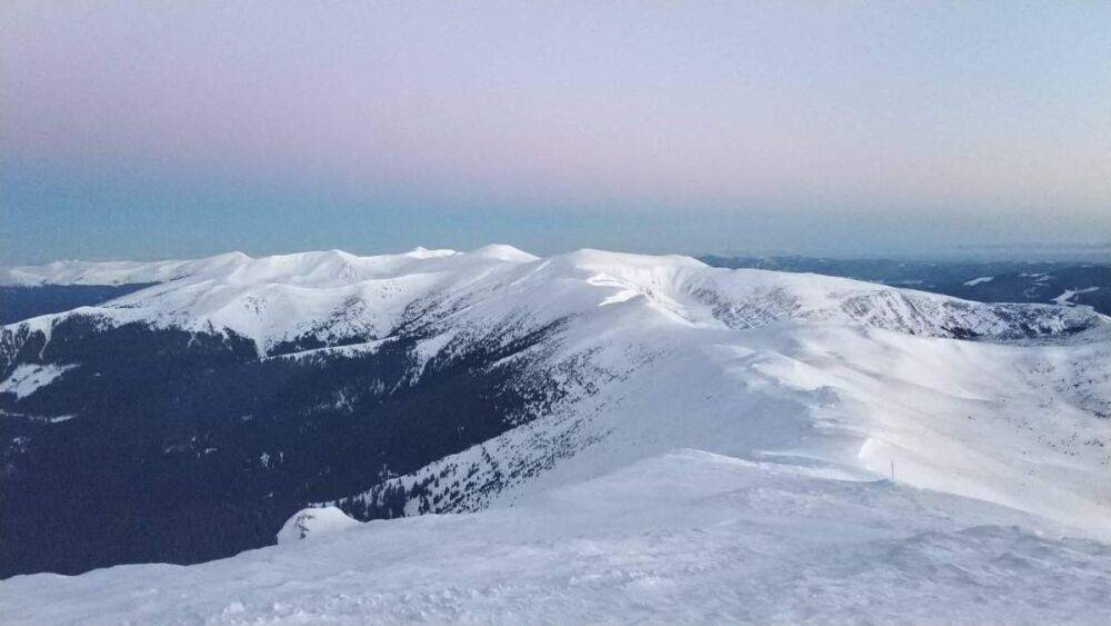 Мороз, снег и ограниченная видимость: как сейчас выглядит высокогорье Карпат