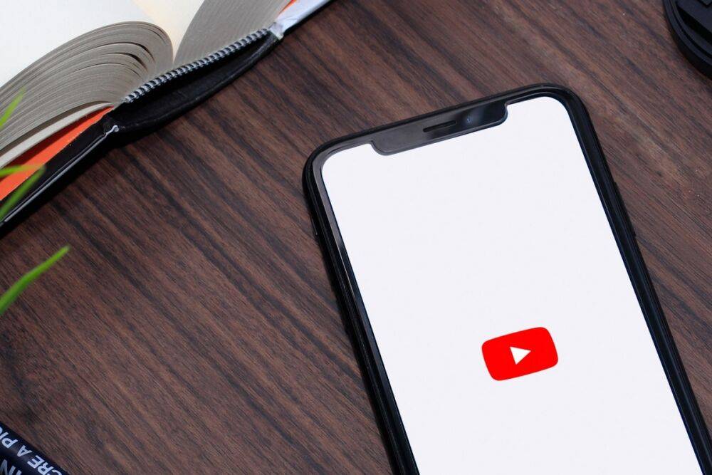 YouTube пытается «уничтожить» TikTok: видеоплатформа предлагает 45% дохода от продажи рекламы для авторов коротких видео