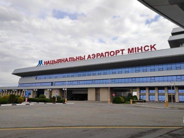 Проверять мужчин с российскими паспортами начали в аэропорту в Минске