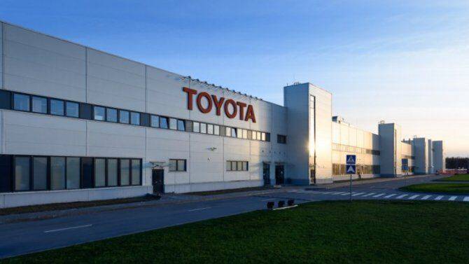 Фирма Toyota не видит смысла возобновлять производство машин в России